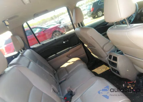 2017 Honda Pilot Touring z USA, uszkodzony, nr VIN 5FNYF5H98HB006384